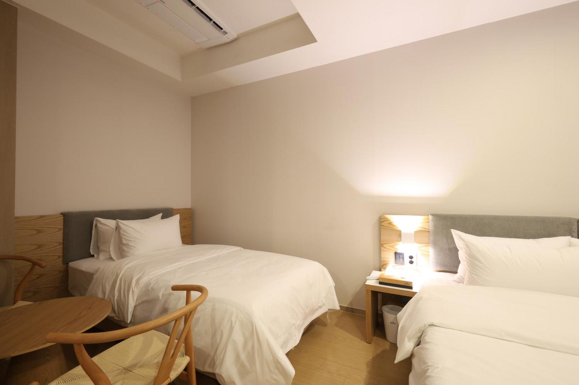 Hound Hotel Changwon Ngoại thất bức ảnh