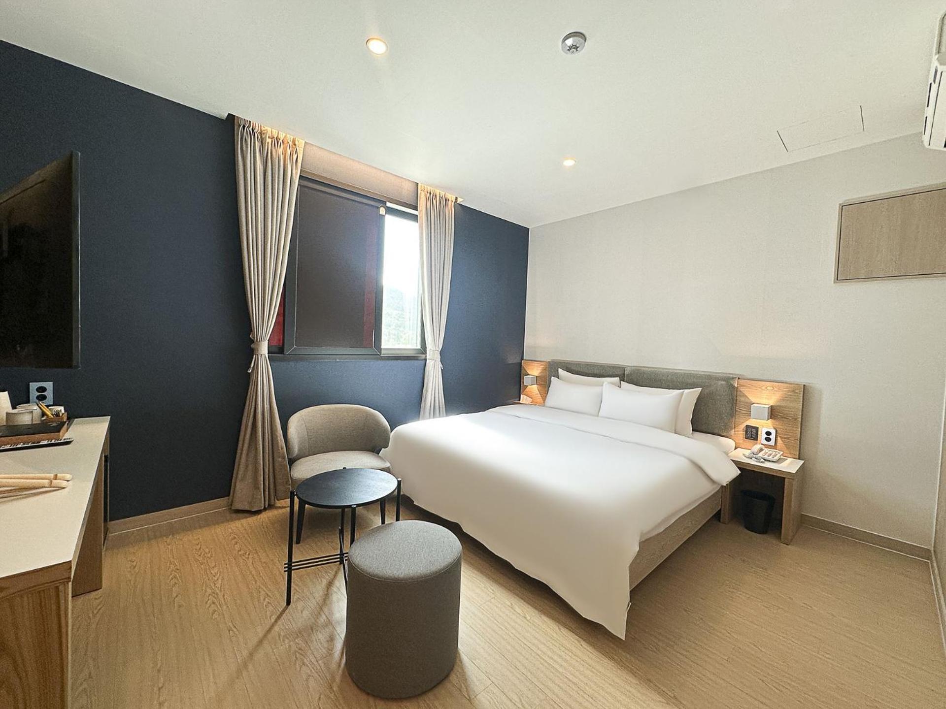 Hound Hotel Changwon Ngoại thất bức ảnh