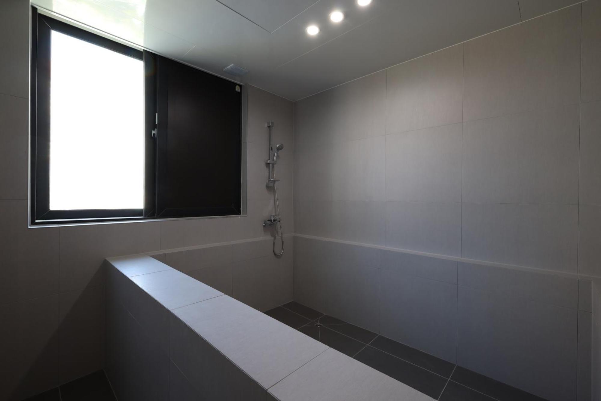 Hound Hotel Changwon Ngoại thất bức ảnh