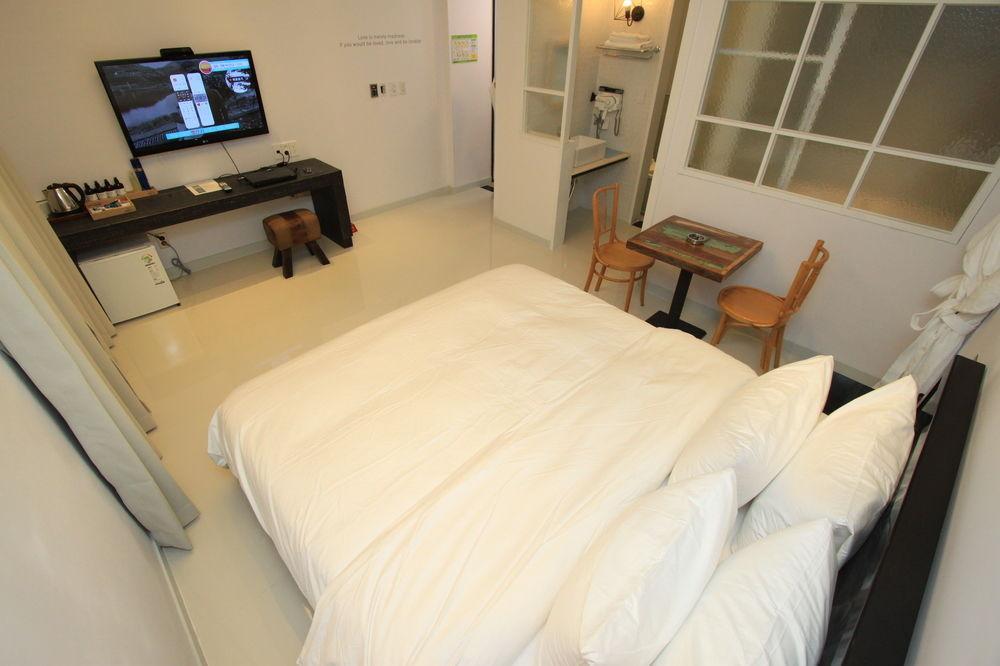 Hound Hotel Changwon Ngoại thất bức ảnh