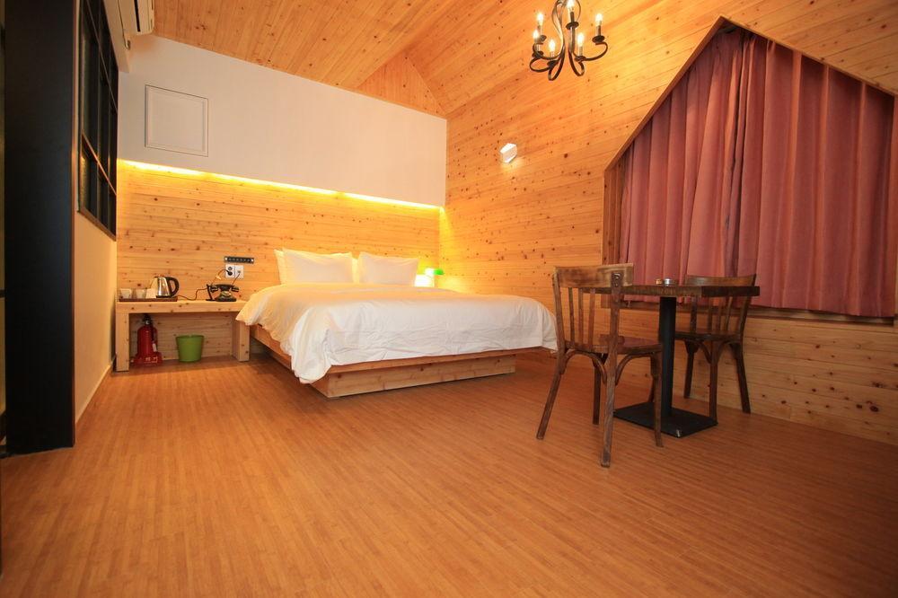 Hound Hotel Changwon Ngoại thất bức ảnh