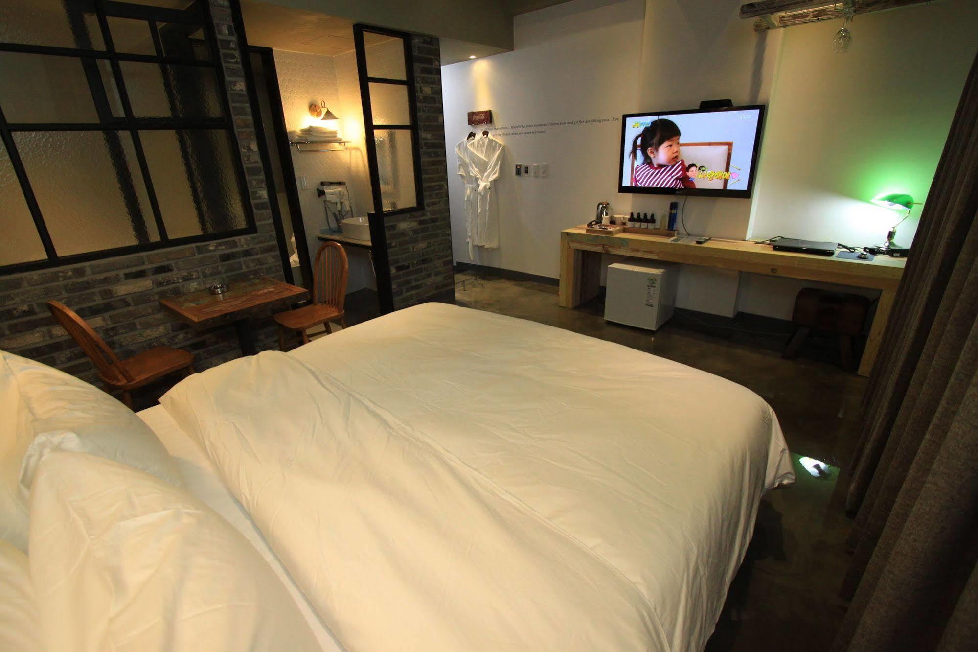 Hound Hotel Changwon Ngoại thất bức ảnh