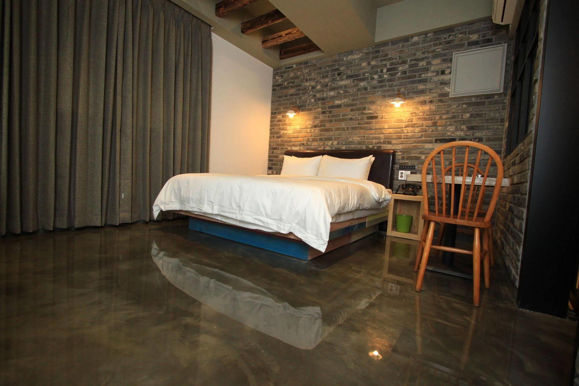 Hound Hotel Changwon Ngoại thất bức ảnh