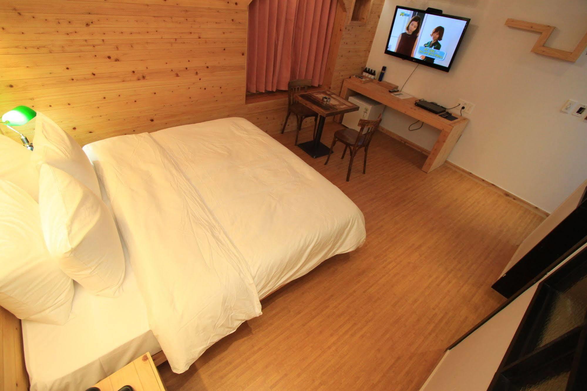 Hound Hotel Changwon Ngoại thất bức ảnh